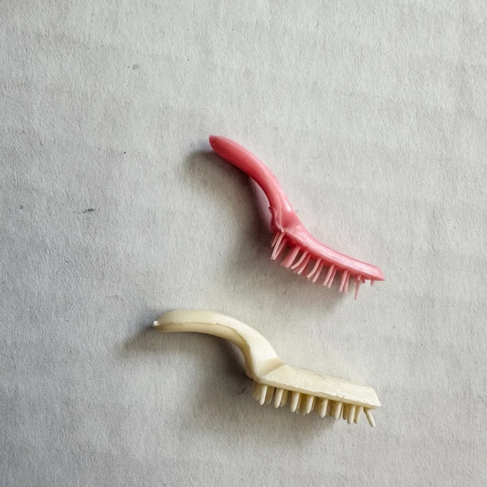 (2) Vintage 1960s 1970s Barbie Pink Brush White‎ Brush